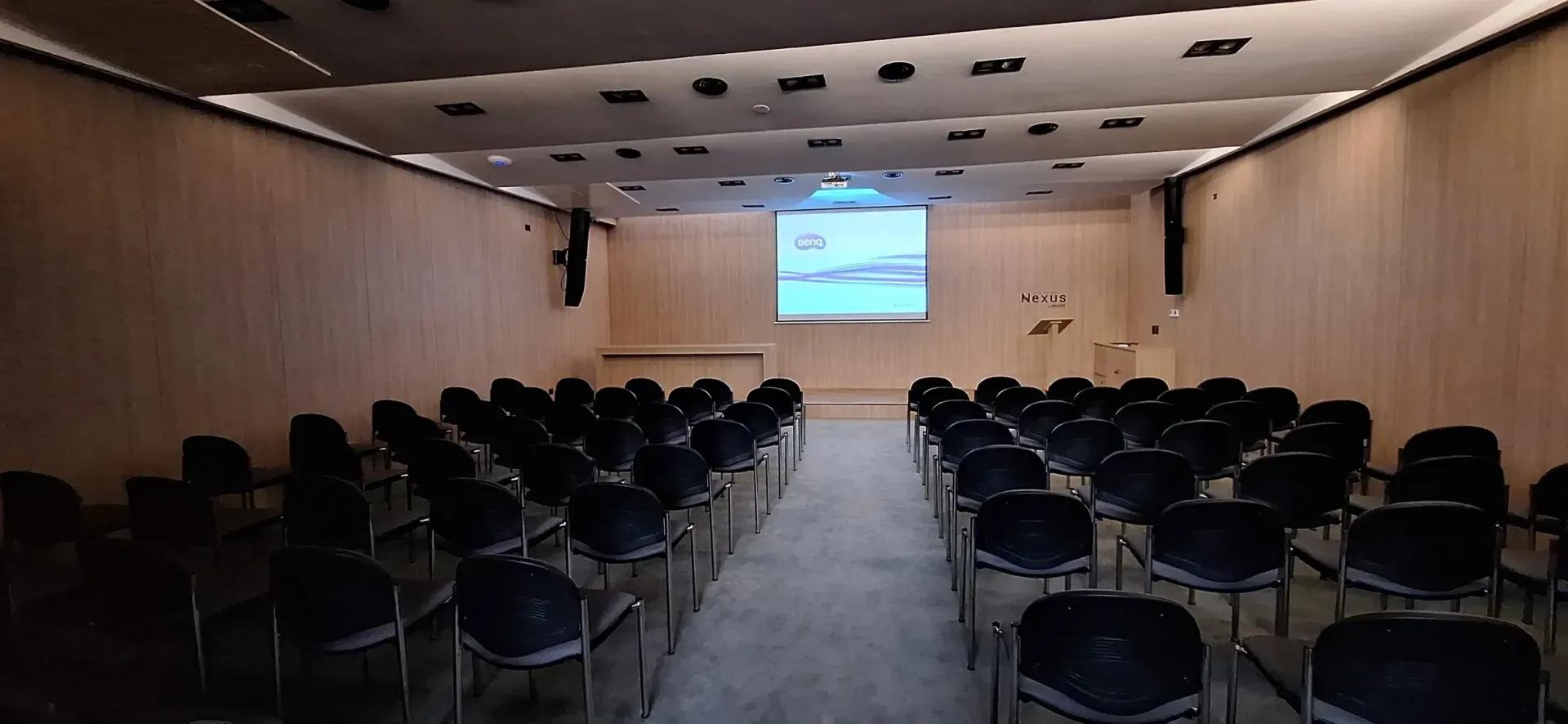auditorio-nexus-características